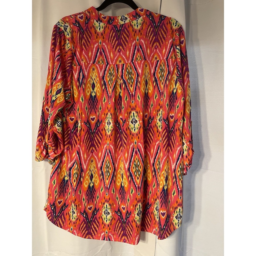 Dear Scarlett Plus Size Women's Top Blouse XL Will Fit A 1X Green Red Pink NWT - Picture 4 of 4